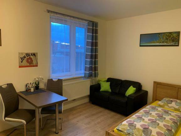 Deluxe Studio Apartment